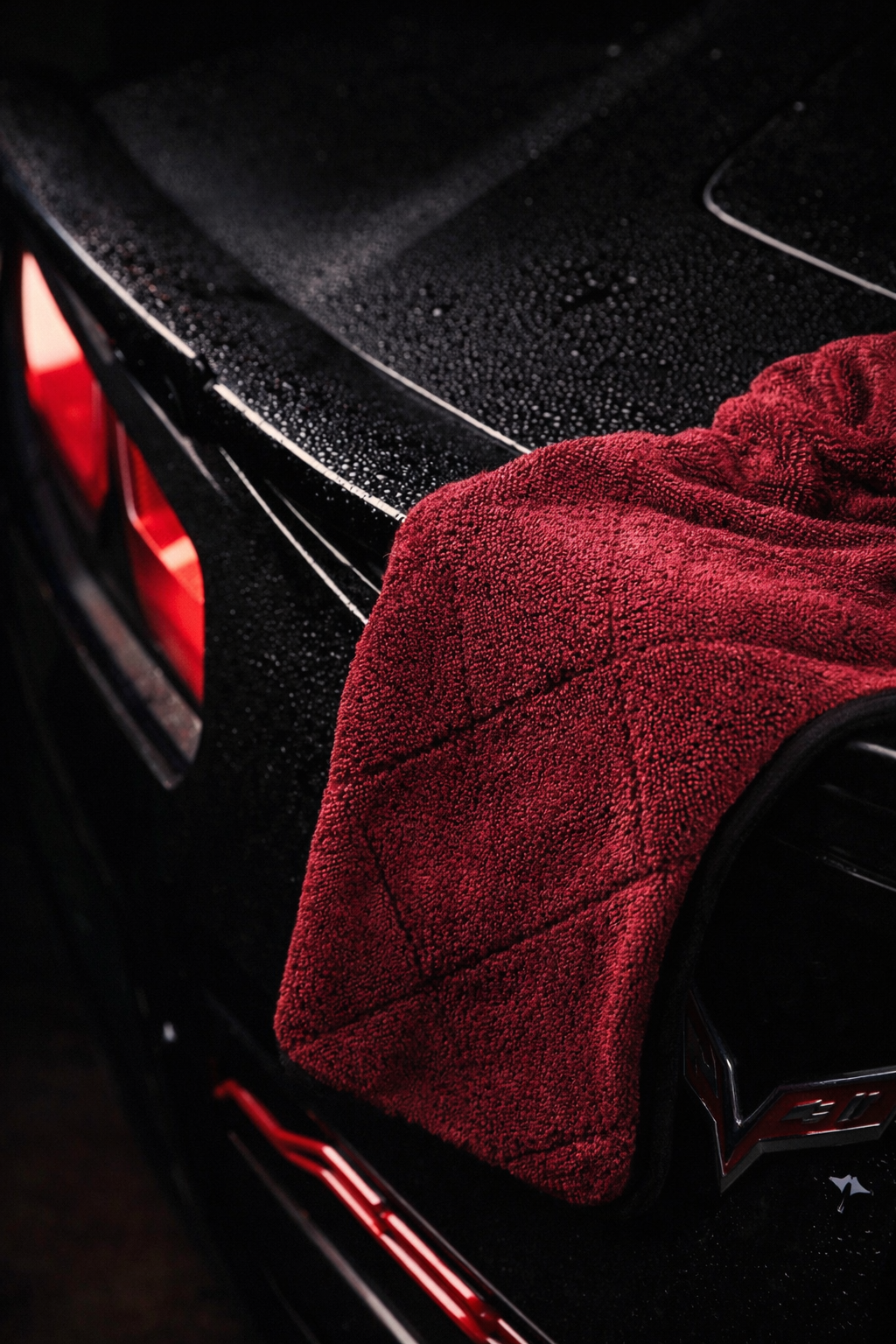 KOMBAT 850 GSM drying towel